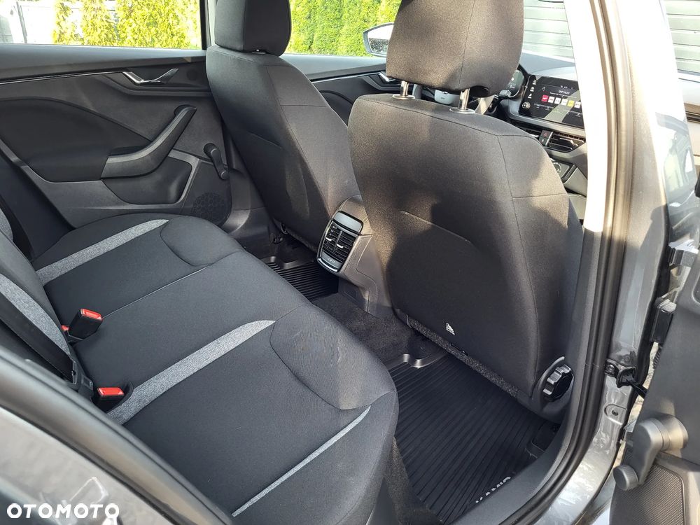 Skoda Kamiq 1.0 TSI Essence - 26