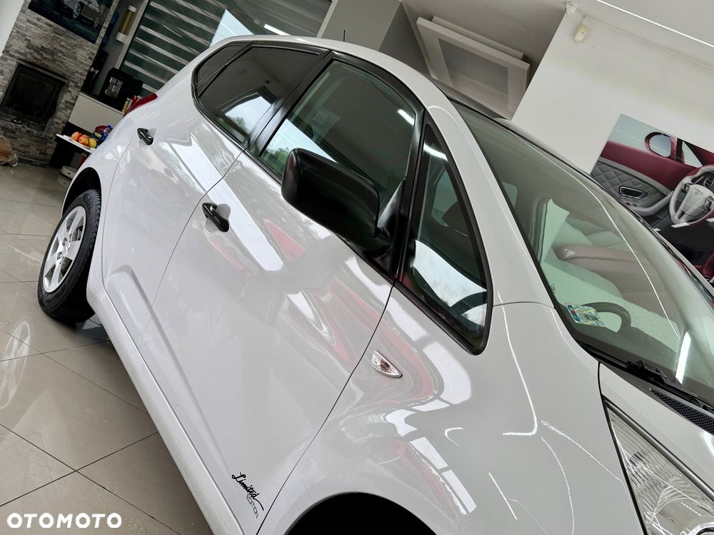 Kia Venga 1.4 CRDi M - 14