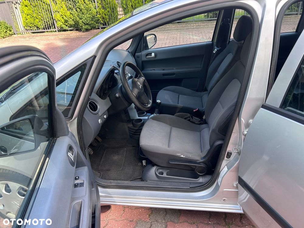 Mitsubishi Colt 1.3 Inform - 10