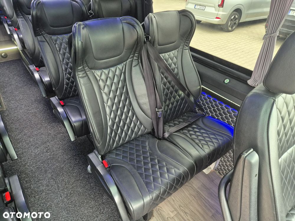 Mercedes-Benz SPRINTER 519 CDI / SPROWADZONY/ 3.0 190 KM / AUTOMAT - 19