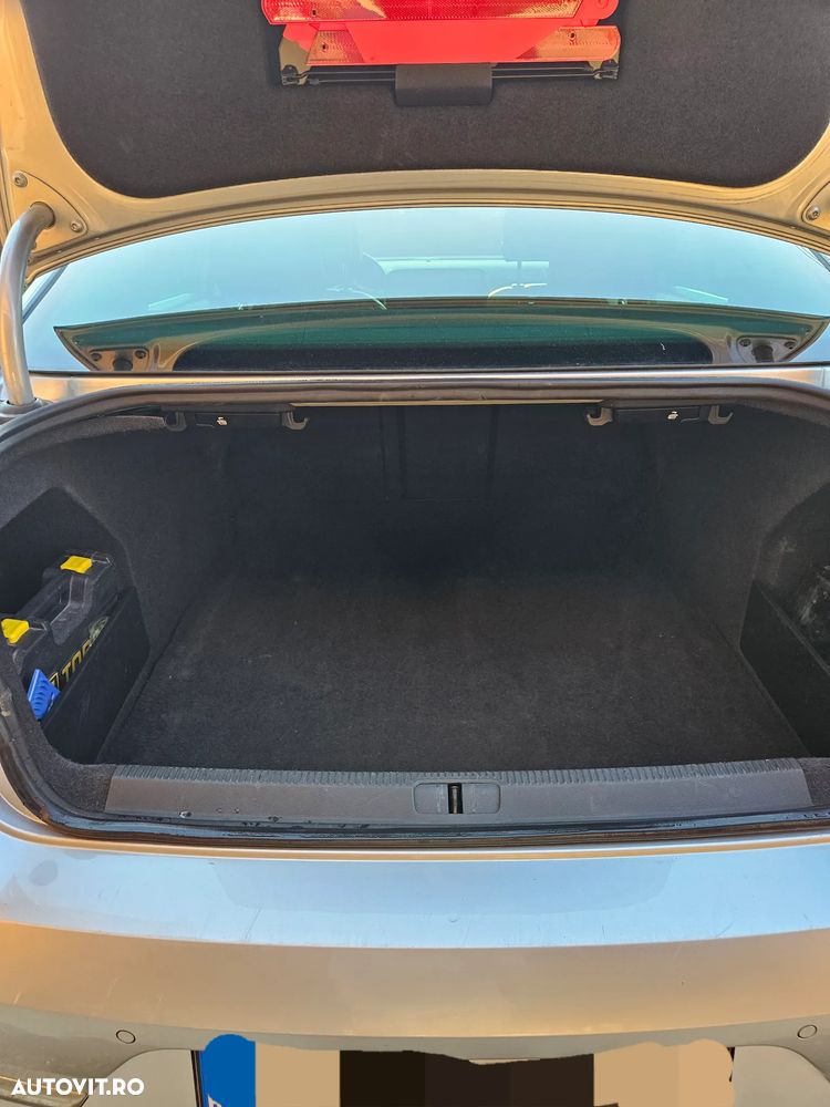 Volkswagen Passat 2.0 Blue TDI DSG SCR Highline - 19