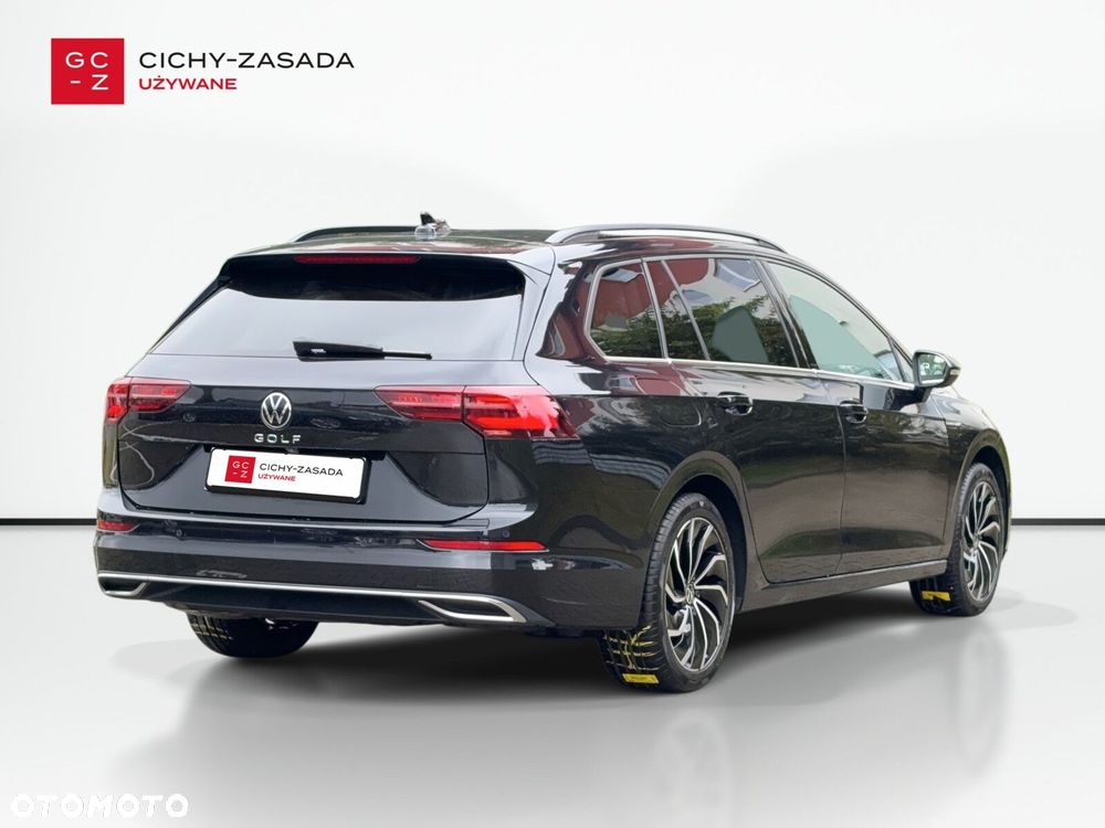 Volkswagen Golf - 5