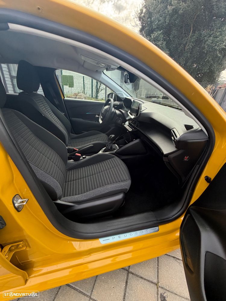 Peugeot 208 1.2 PureTech SE Style - 16