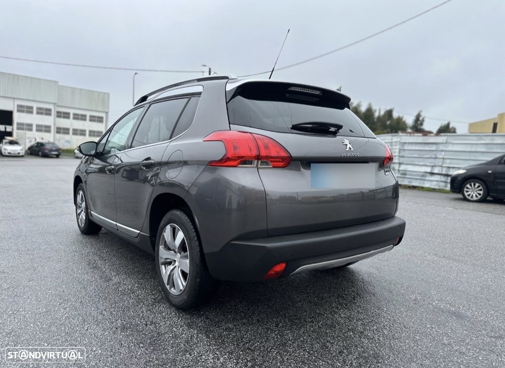 Peugeot 2008 PureTech 110 Stop&Start Allure - 4