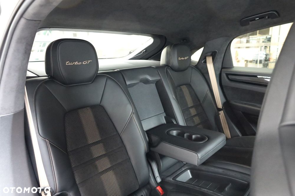 Porsche Cayenne Turbo GT - 21