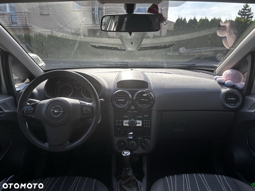 Opel Corsa - 8