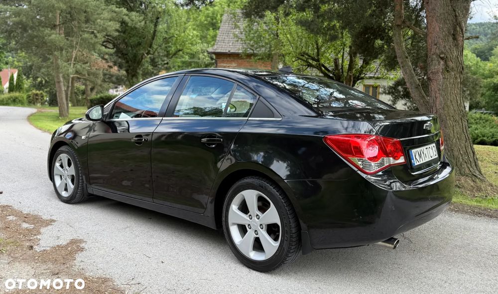 Chevrolet Cruze 2.0 VDCi LS+ - 11
