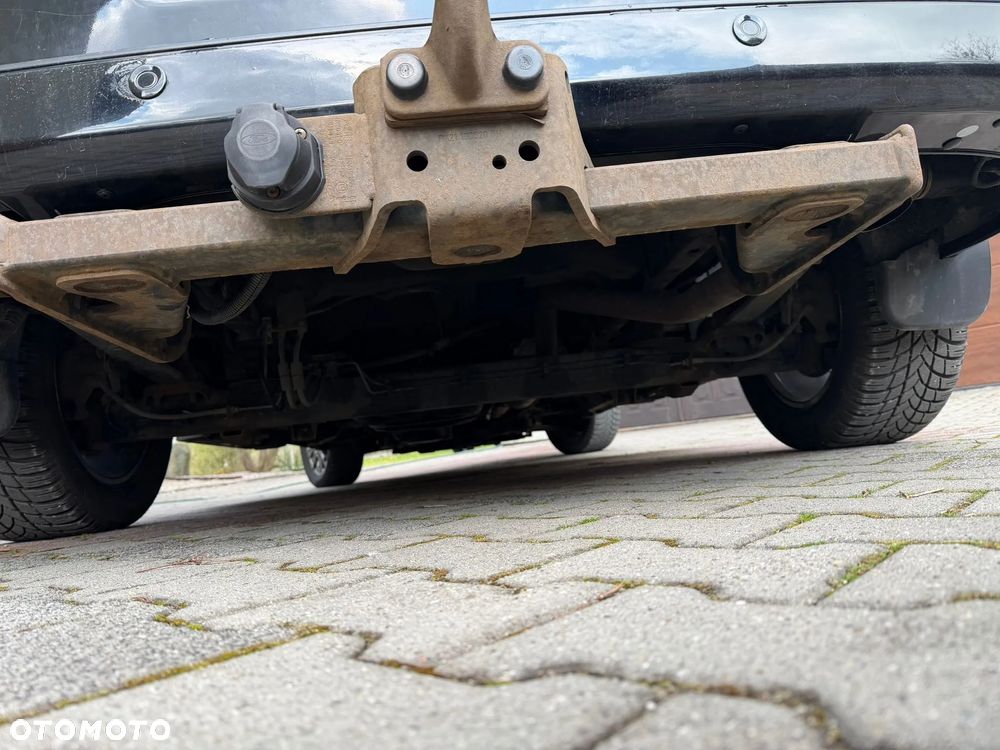 Ford Tourneo Custom - 8