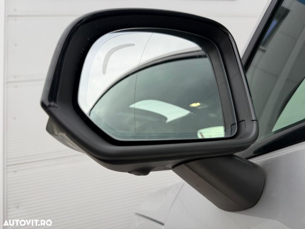 Volvo XC 40 Recharge Twin Motor AWD Ultimate - 29