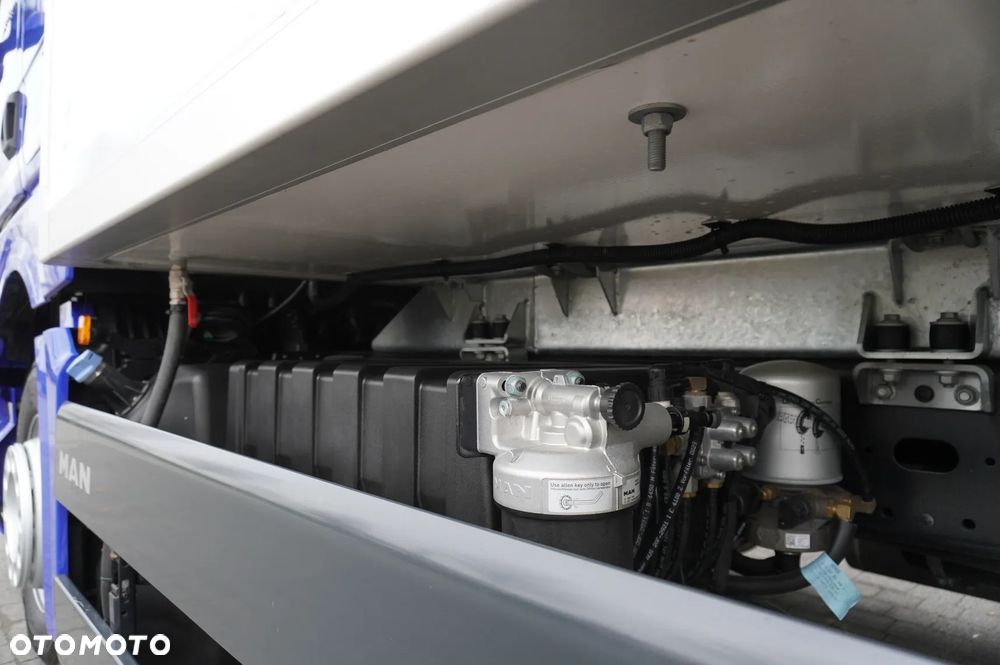 MAN TGX 26.400 / IGLOOCAR 20 palet / Carrier Supra 1250 Silent - 26