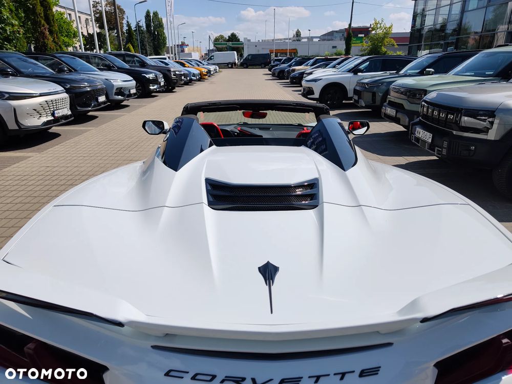 Chevrolet Corvette - 12