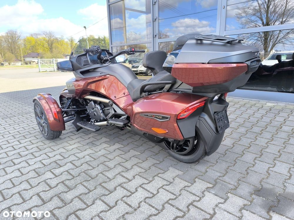 Can-Am Spyder - 7