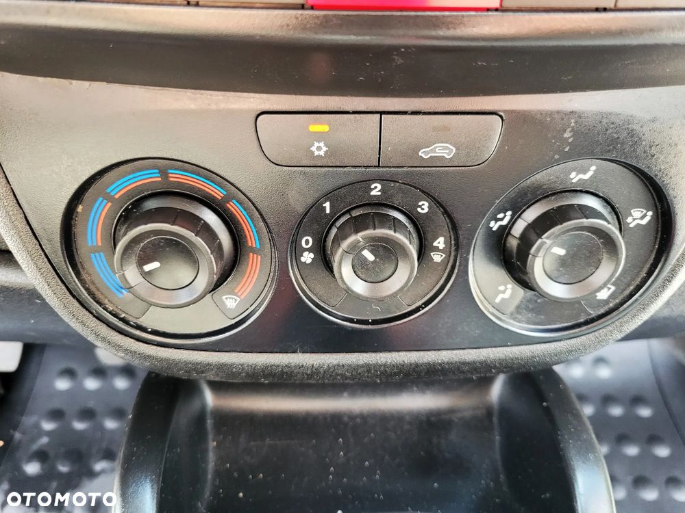 Opel Combo - 25