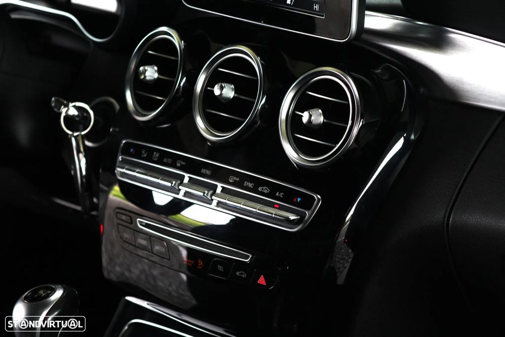 Mercedes-Benz C 220 d Cabrio AMG Line - 28