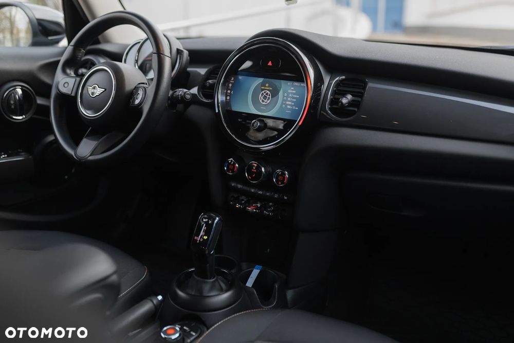 MINI Cooper Standard - 17