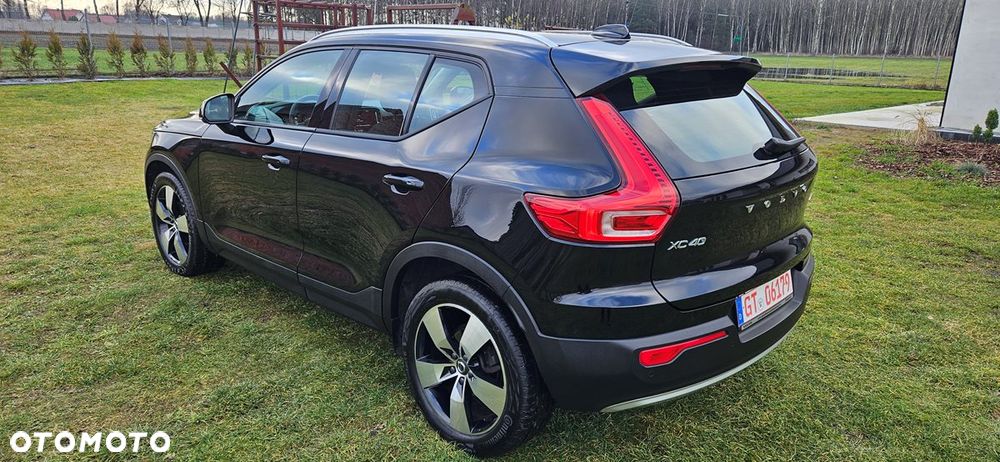 Volvo XC 40 T3 Geartronic Momentum Pro - 8