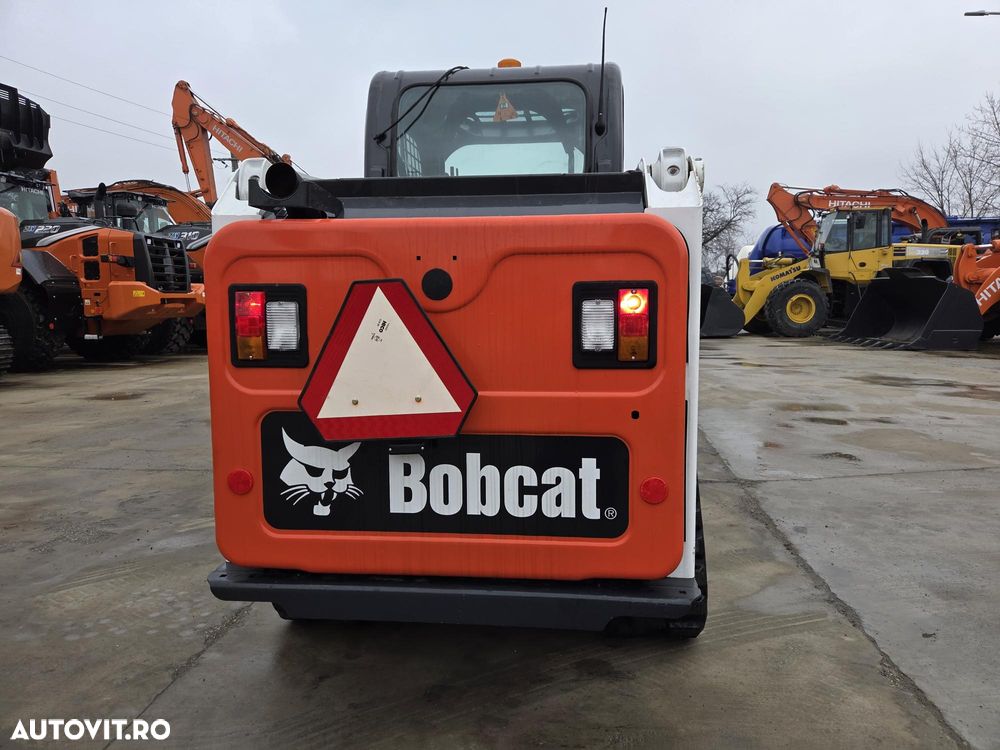 Bobcat PE SENILE, NOU, SUPER PROMOTIE 46900 EUR+Tva, furci, cupa multifuncitonala 4x1, ridica 717kg, masa operationala 3t, motor Bobcat 41kW, cabina inchisa, inst hidr suplimentara, posibilitate leasing 5 ani-PROMOTIE 46900 EUR+Tva - 25