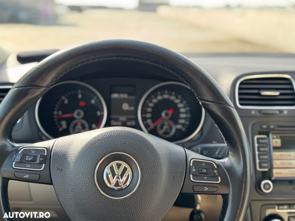 Volkswagen Golf 2.0 TDI DPF BlueMotion Technology Comfortline - 9