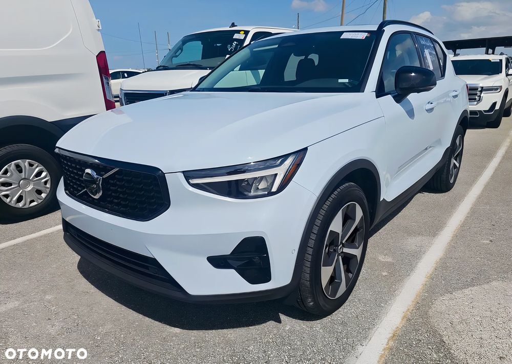 Volvo XC 40 B5 AWD Ultimate Dark
