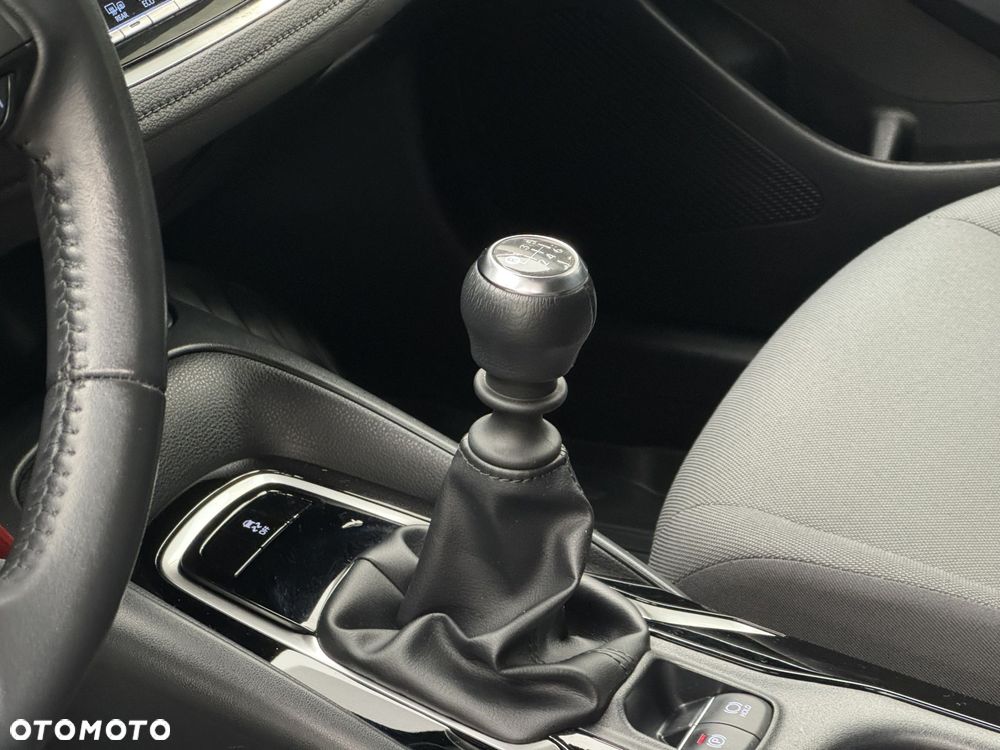 Toyota Corolla 1.5 Comfort - 11