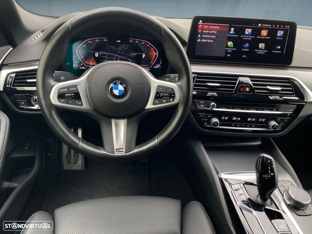BMW 520 d Pack Desportivo M Auto — fotografia 5