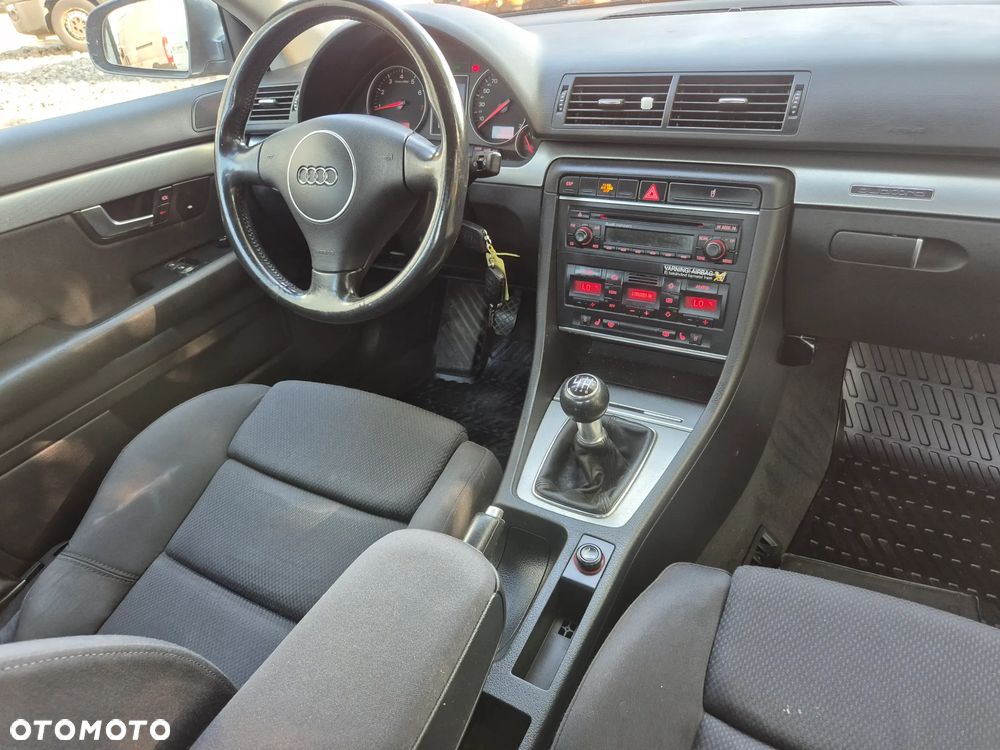 Audi A4 Limousine 1.8 T quattro - 8