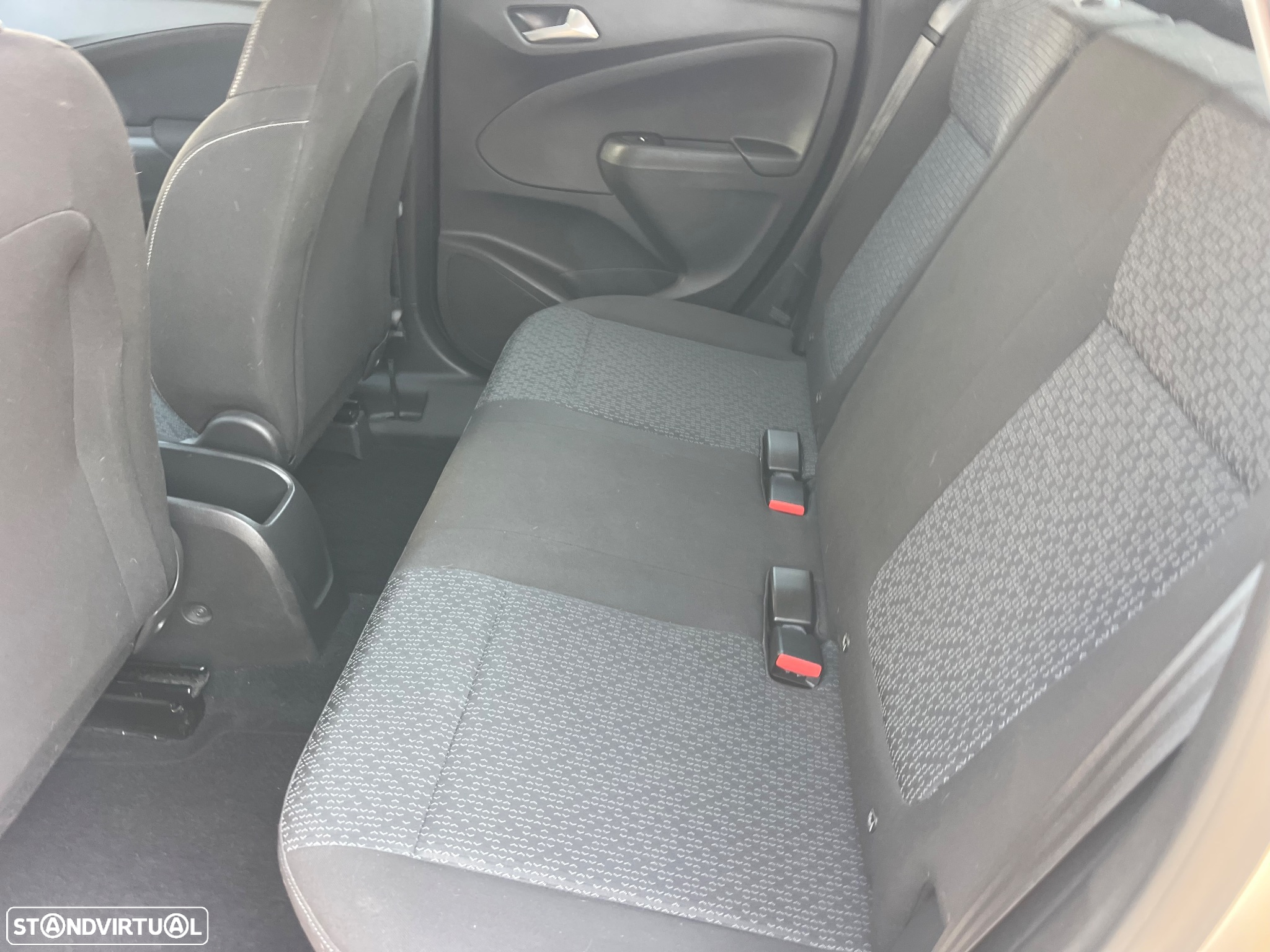 Opel Crossland X 1.2 T Edition J17 - 15