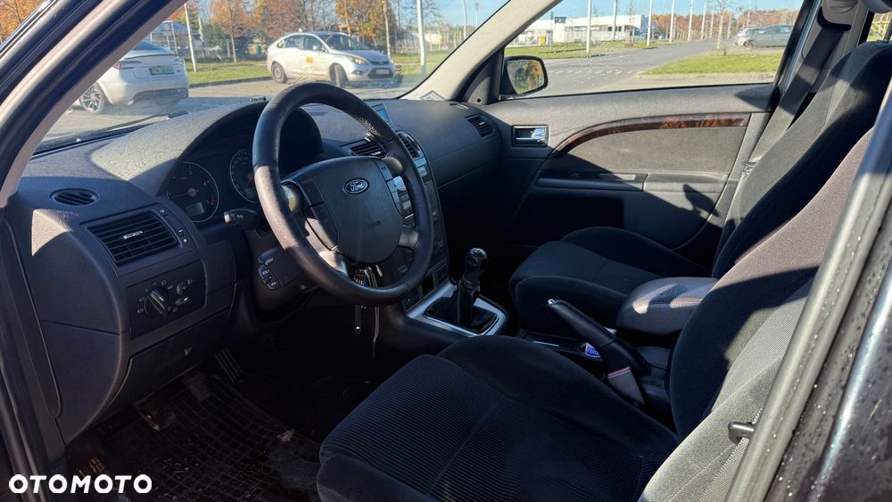 Ford Mondeo Turnier 2.0 TDCi Ghia - 7