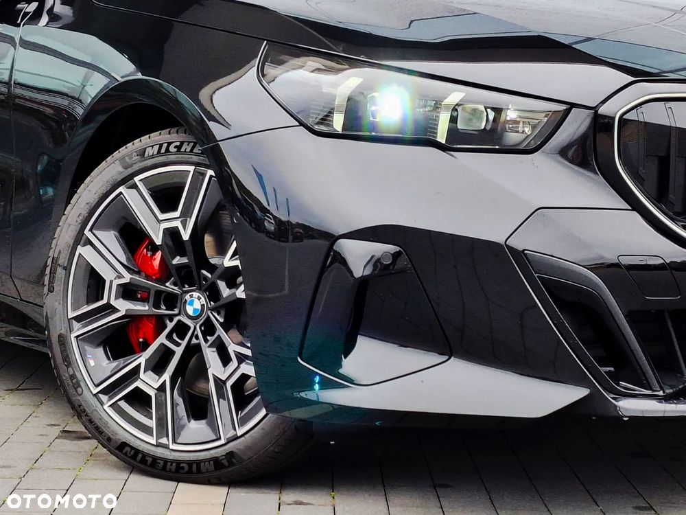 BMW Seria 5 540d xDrive mHEV M Sport - 9