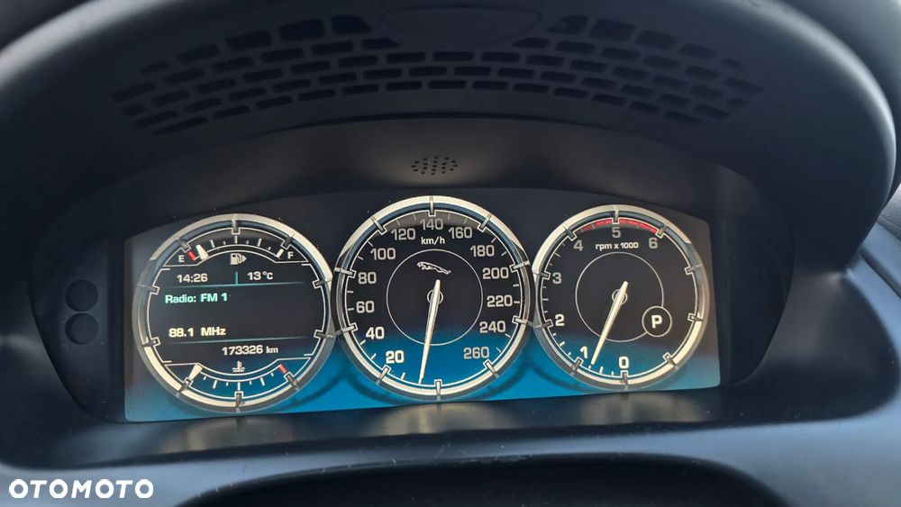 Jaguar XJ 3.0 D V6 Premium Luxury - 13