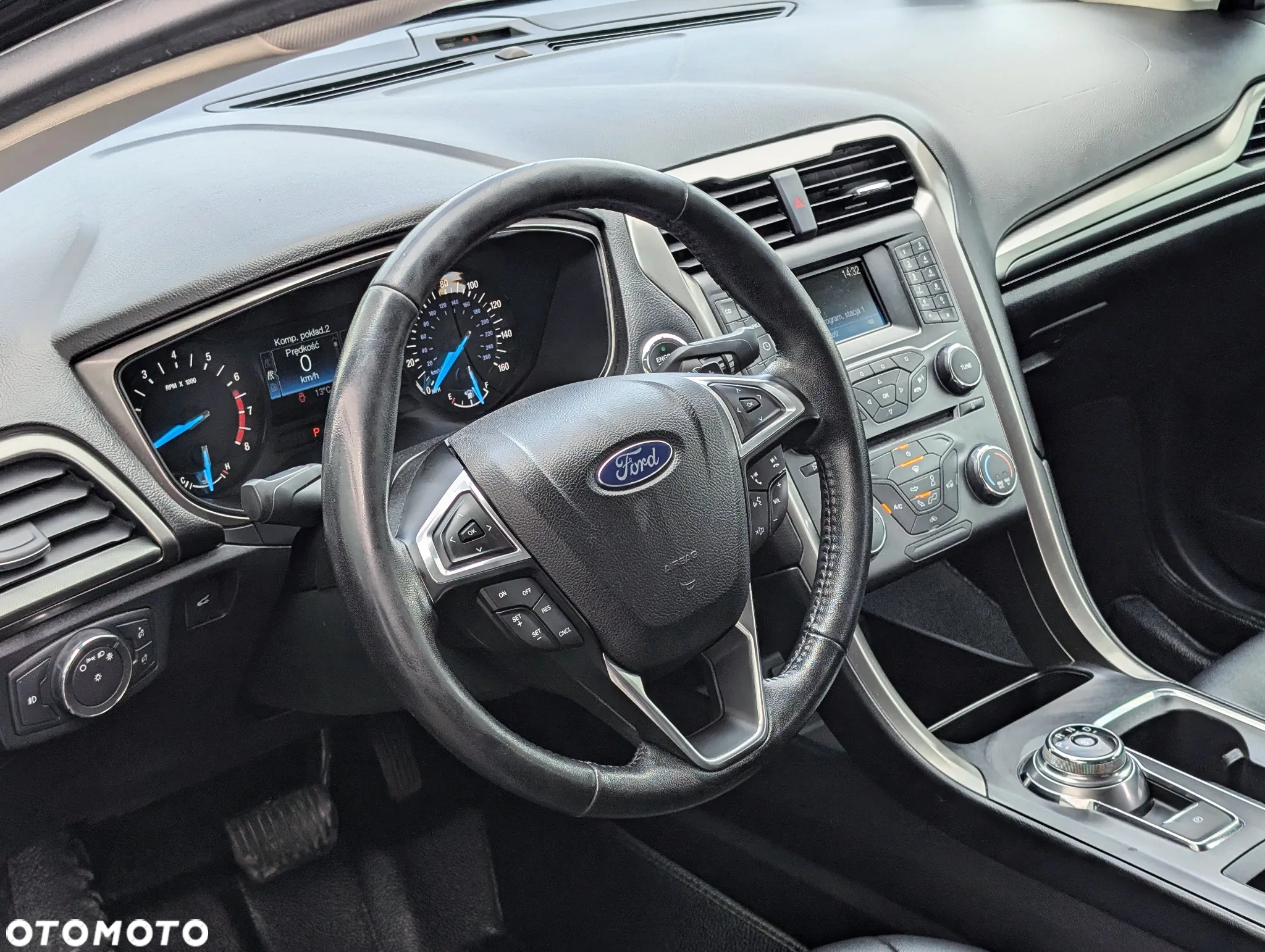 Ford Fusion 2.0 EcoBoost Titanium - 13
