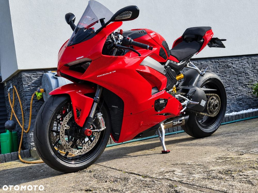 Ducati Panigale V4 - 2