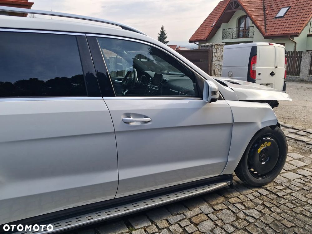 Mercedes-Benz GLS 400 4Matic 9G-TRONIC Exclusive - 3