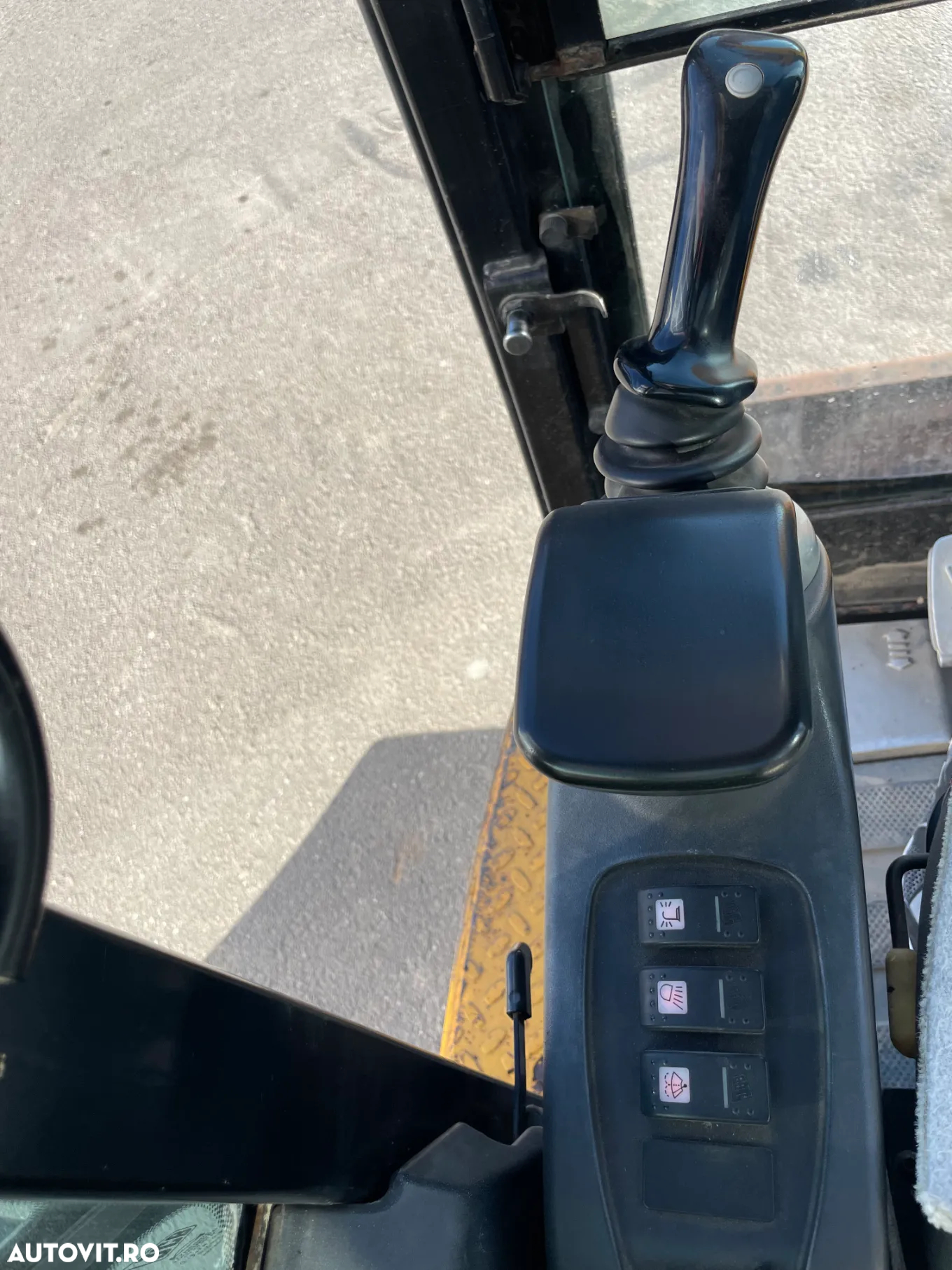 JCB 8025 - 12