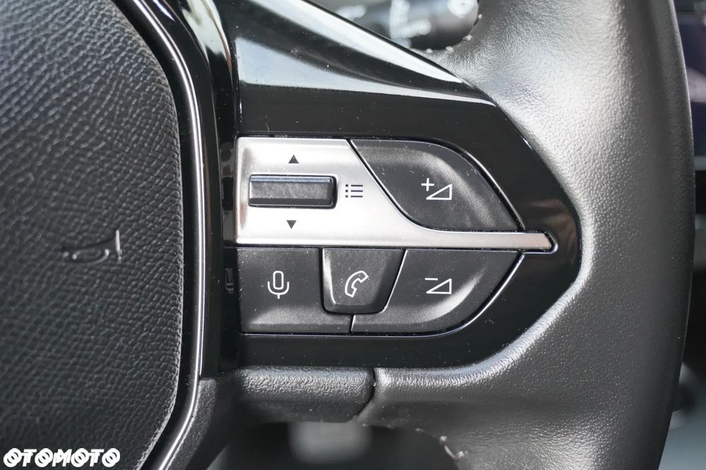 Peugeot 308 - 33