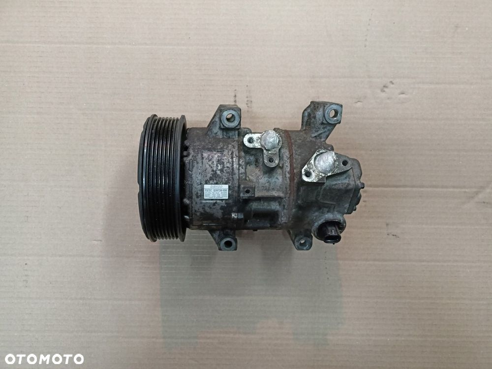 Miei T　0203 CZUJNIK SPRZĘGŁA STOP CASE NEW HOLLAND 47137022