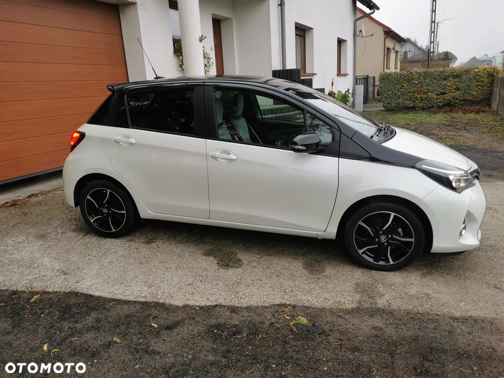 Toyota Yaris 1.33 Premium - 3