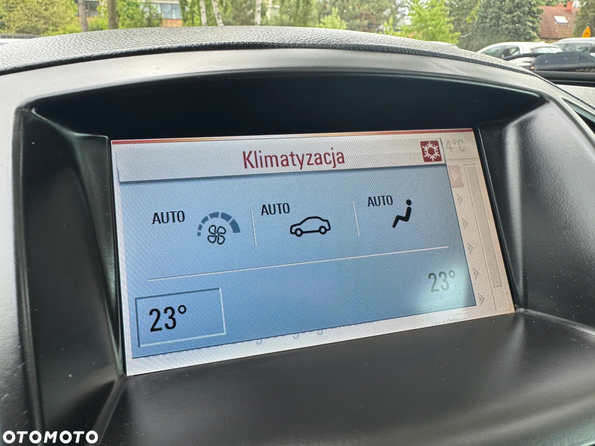 Opel Insignia 1.8 Sports Tourer Cosmo - 24