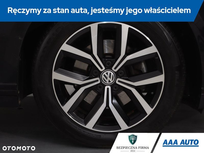 Volkswagen Passat - 17