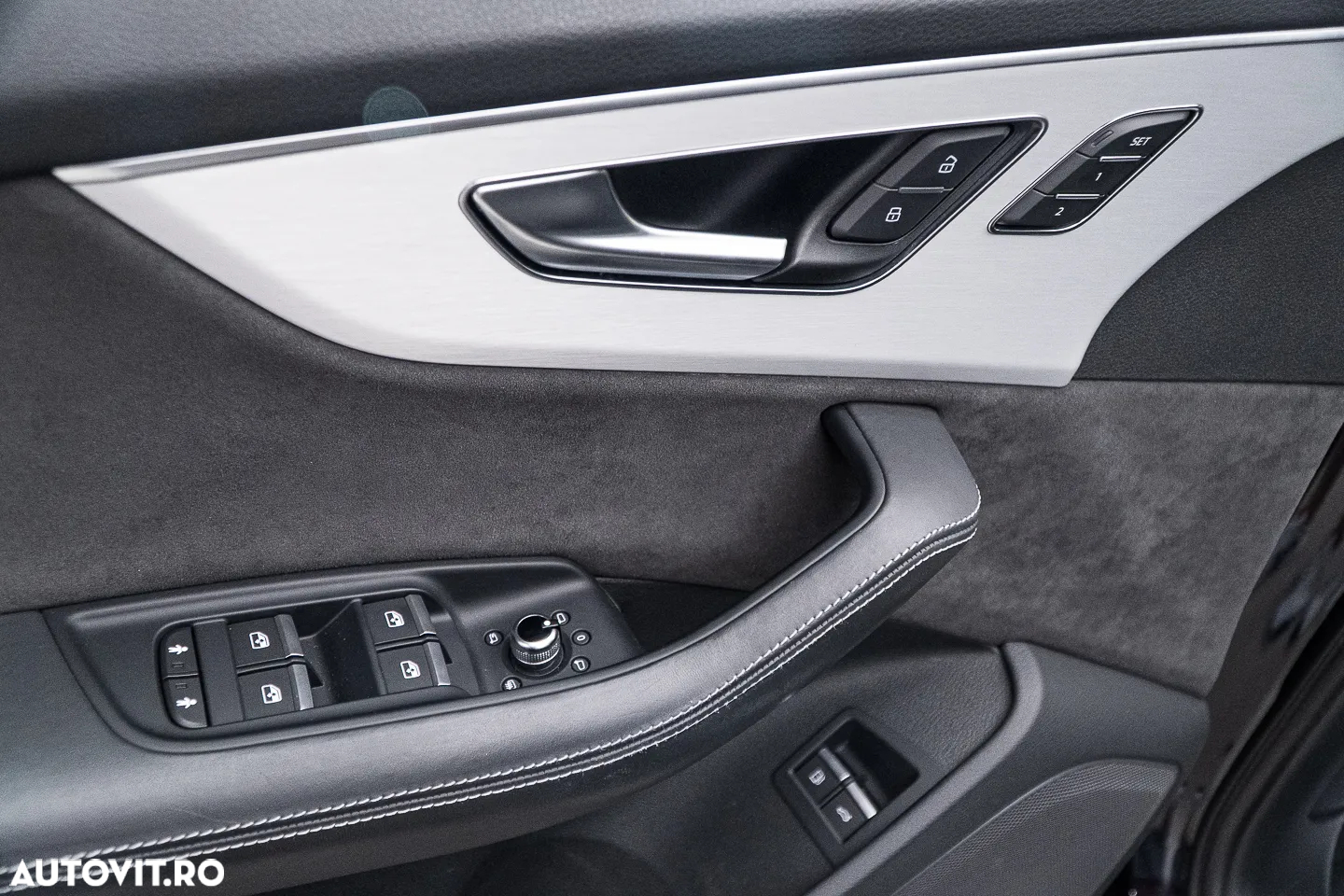 Audi Q7 55 TFSI e quattro Tiptronic PHEV S Line - 34