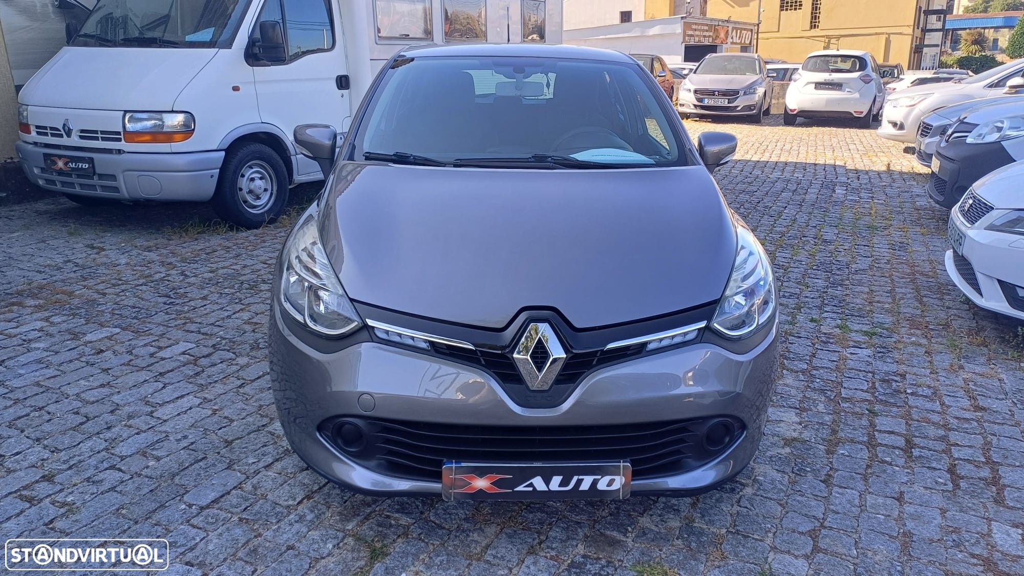 Renault Clio - 1