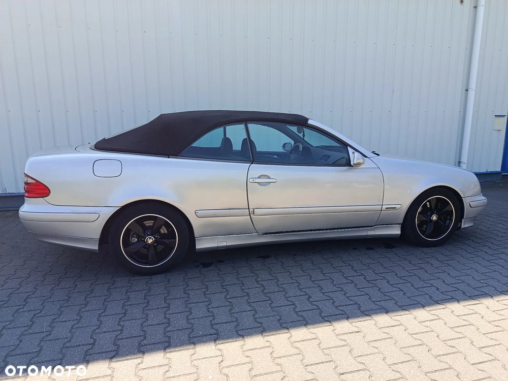 Mercedes-Benz CLK 320 Elegance - 12