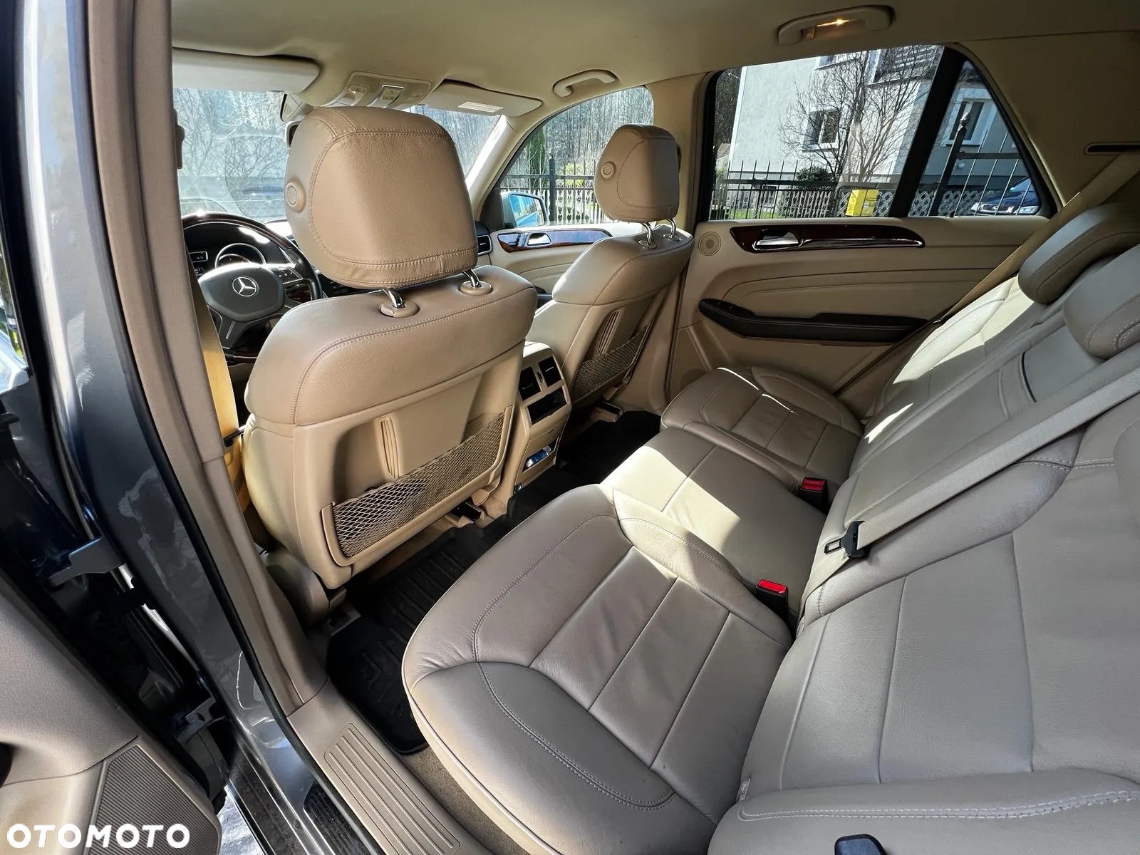 Mercedes-Benz ML 350 BlueTec 4-Matic - 8