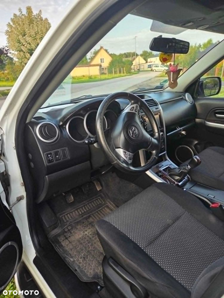 Suzuki Grand Vitara - 5
