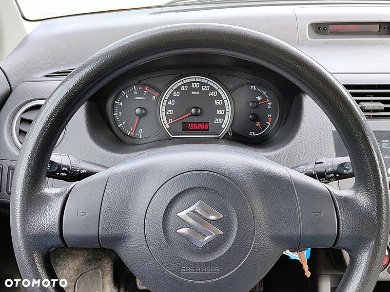 Suzuki Swift 1.3 Comfort - 12