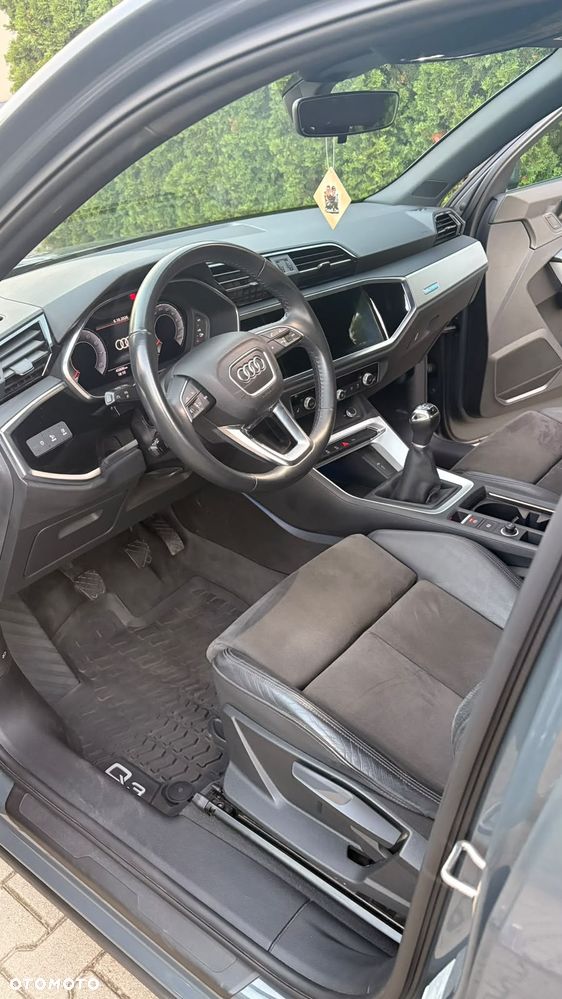 Audi Q3 - 4