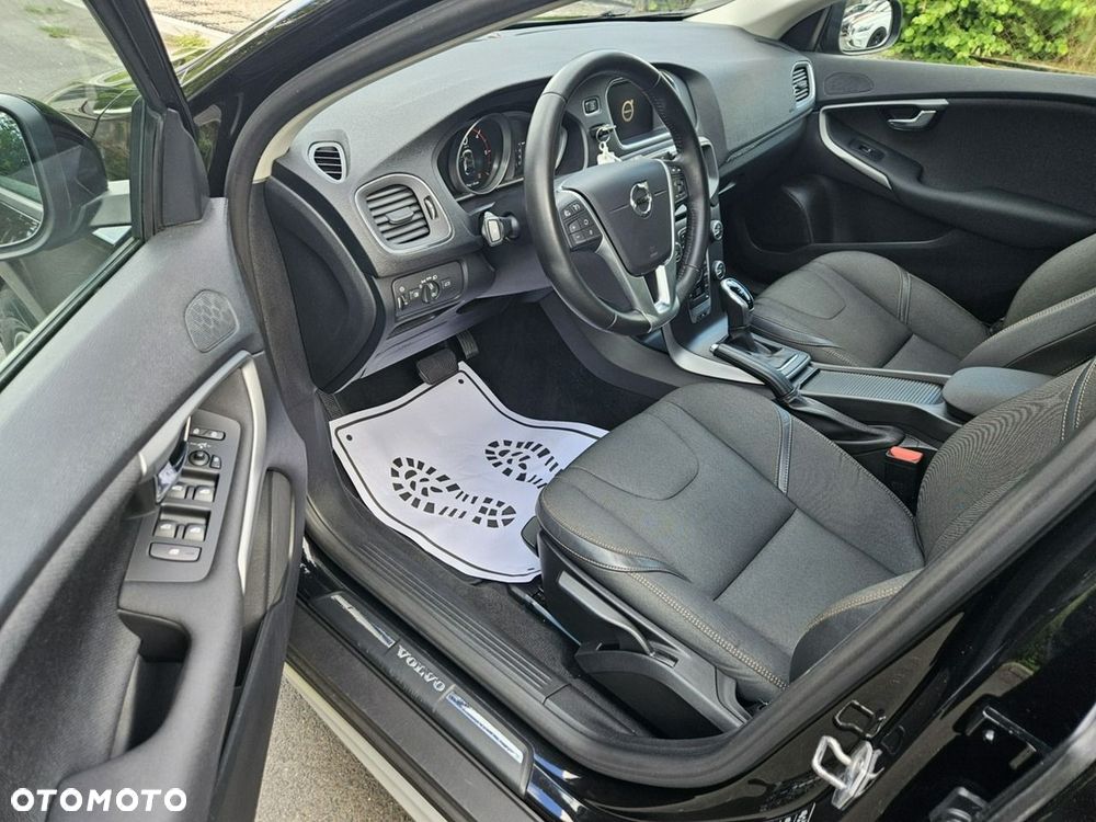 Volvo V40 D2 Geartronic Momentum - 10