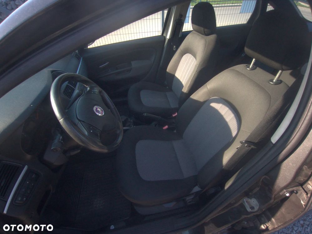 Fiat Linea 1.4 Active - 11