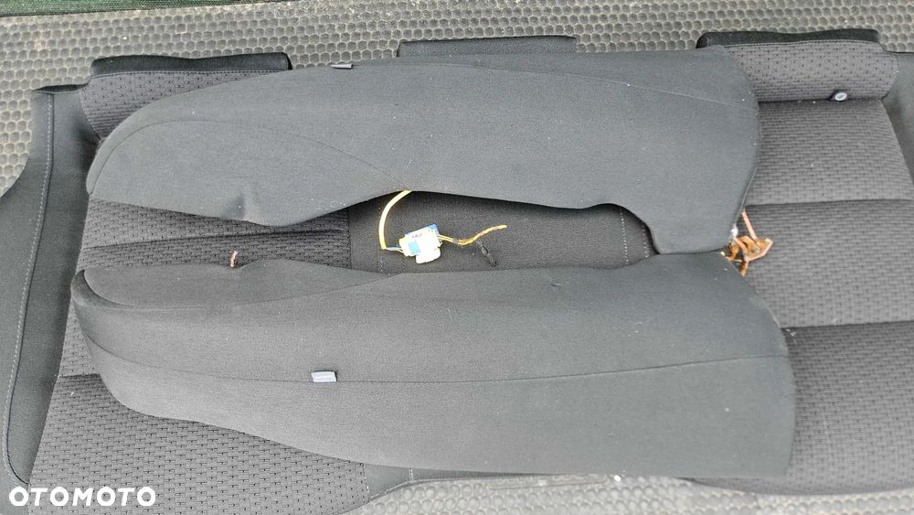 Kanapa Siedzisko Oparcie Welur Podłokietnik Uchwyt Napoje Cupholder Grzane Podgrzewane Skoda Superb II 2 - 24