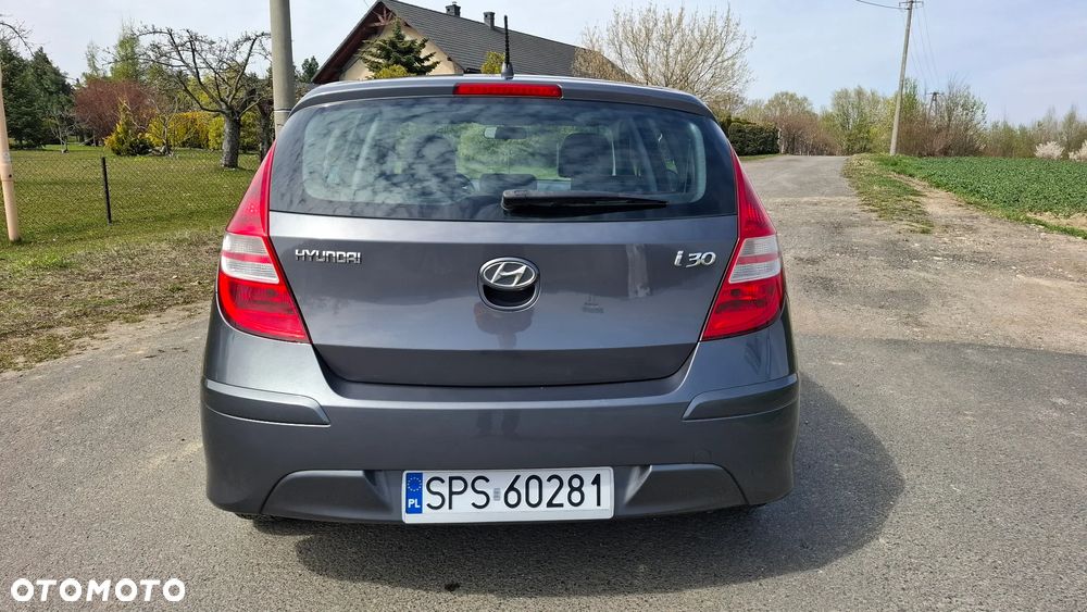 Hyundai i30 1.6 blue Classic - 3